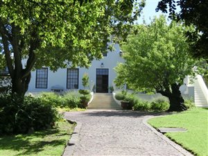 4 Bed House in The Links