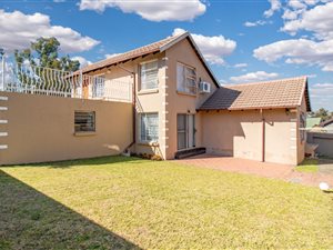 4 Bed House in Halfway Gardens