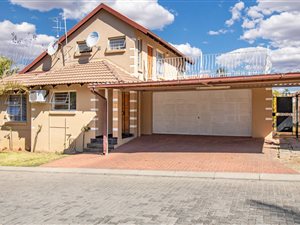 4 Bed House in Halfway Gardens