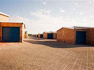 18 m² Commercial space in Willow Park Manor