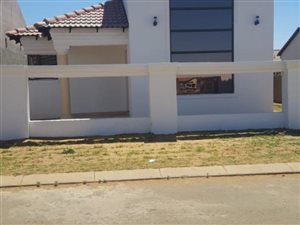 3 Bed House in Vanderbijlpark CE7