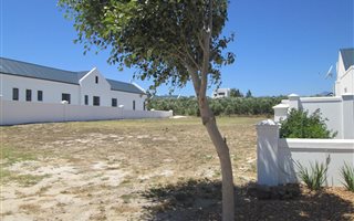 648 m² Land available in Croydon Olive Estate
