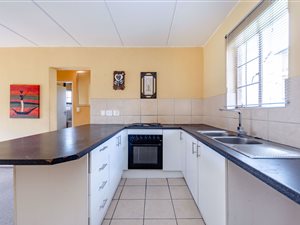 2 Bed Apartment in Chloorkop