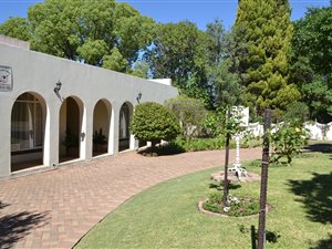 3 Bed House in Songloed