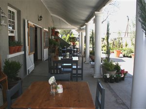 75 m² Commercial space in Graaff Reinet