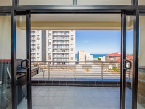 2 Bed Apartment in West Beach