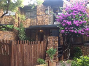 3 Bed Townhouse in Val de Grace