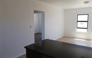 2 Bedroom Apartment in Gordons Bay Central