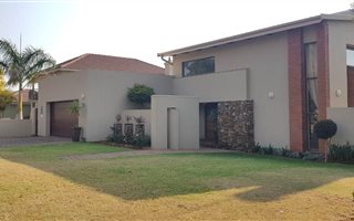 4 Bedroom House in Bendor