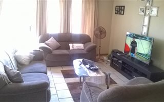 3 Bedroom Townhouse in Clubview