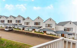 3 Bedroom Townhouse in Emberton Estate