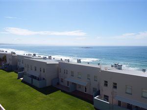 3 Bed Apartment in Diaz Beach