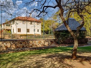 4 Bed House in Westcliff