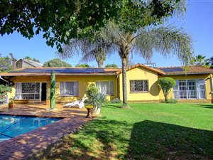 5 Bed House in Johannesburg North