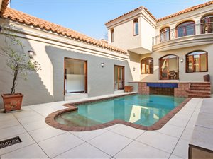 4 Bed House in Dainfern Golf Estate