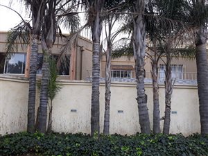 5 Bed House in Eike Park