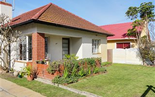 3 Bedroom House in Plumstead