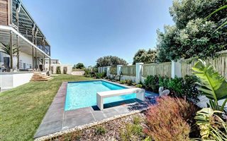 4 Bedroom House in Kommetjie
