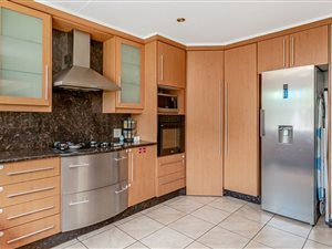 3 Bed Townhouse in Paulshof