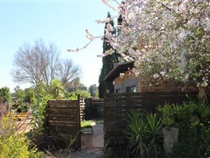 2 Bed Townhouse in Benoni AH