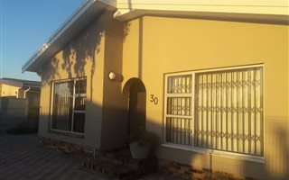 4 Bedroom House in Goodwood