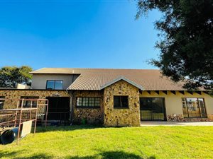 4 Bed House in Grootfontein Estate