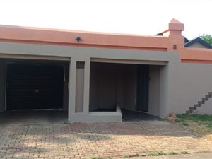 3 Bed House in Vosloorus