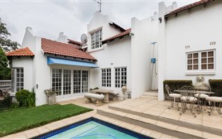 5 Bedroom House in Morningside