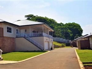 3 Bed Townhouse in Waterfall