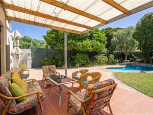 5 Bed House in Tokai