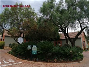 2 Bed Townhouse in Bronberg
