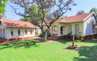 3 Bedroom House in Geelhoutpark