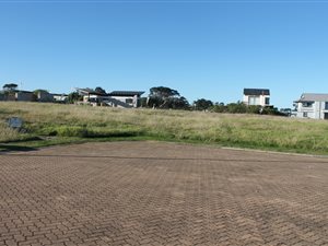 648 m² Land available in Le Grand Golf Estate