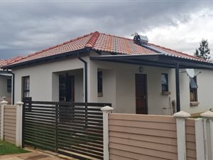 3 Bed House in Waterval East
