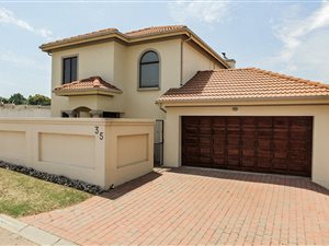 4 Bedroom House in Breakfree Estate