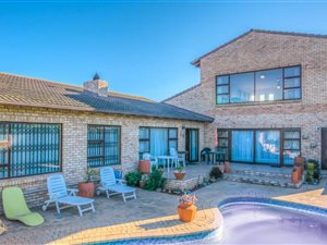 4 Bedroom House in Saldanha