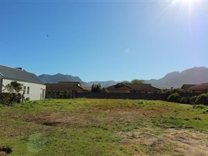 652 m² Land available in Kingswood Golf Estate
