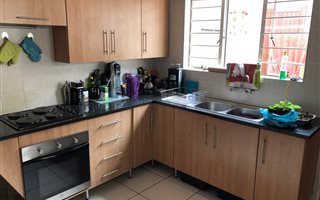 3 Bedroom Townhouse in Bryanston West
