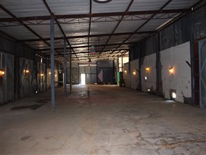 1000 m² Commercial space in Benoni AH