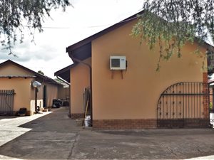 3 Bed House in East Lynne