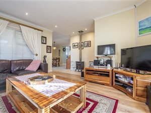 3 Bed House in Sonstraal Heights