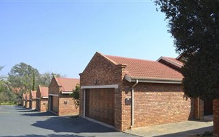 3 Bedroom Simplex in Honeydew