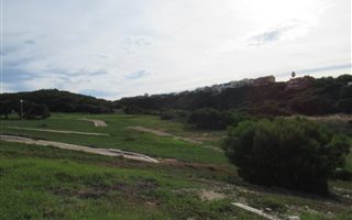 4542 m² Land available in Still Bay West