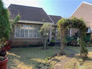 3 Bed Townhouse in Hayfields