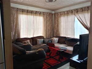 3 Bed House in Vereeniging Central