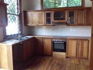 5 Bed House in Newlands