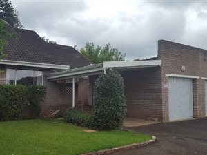 3 Bed House in Hayfields