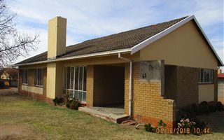 4 Bedroom House in Amajuba Park