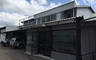8000 m² Industrial space in Rosslyn