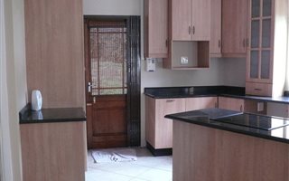 1 Bedroom Garden Cottage in Winston Park
